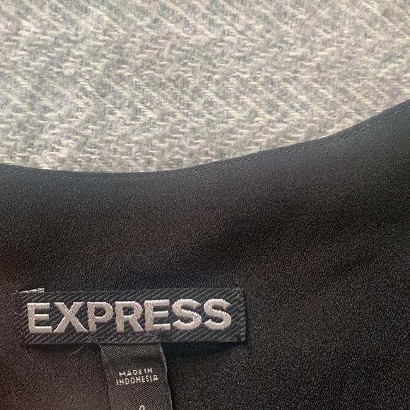 Express Romper - Picture 3 of 3